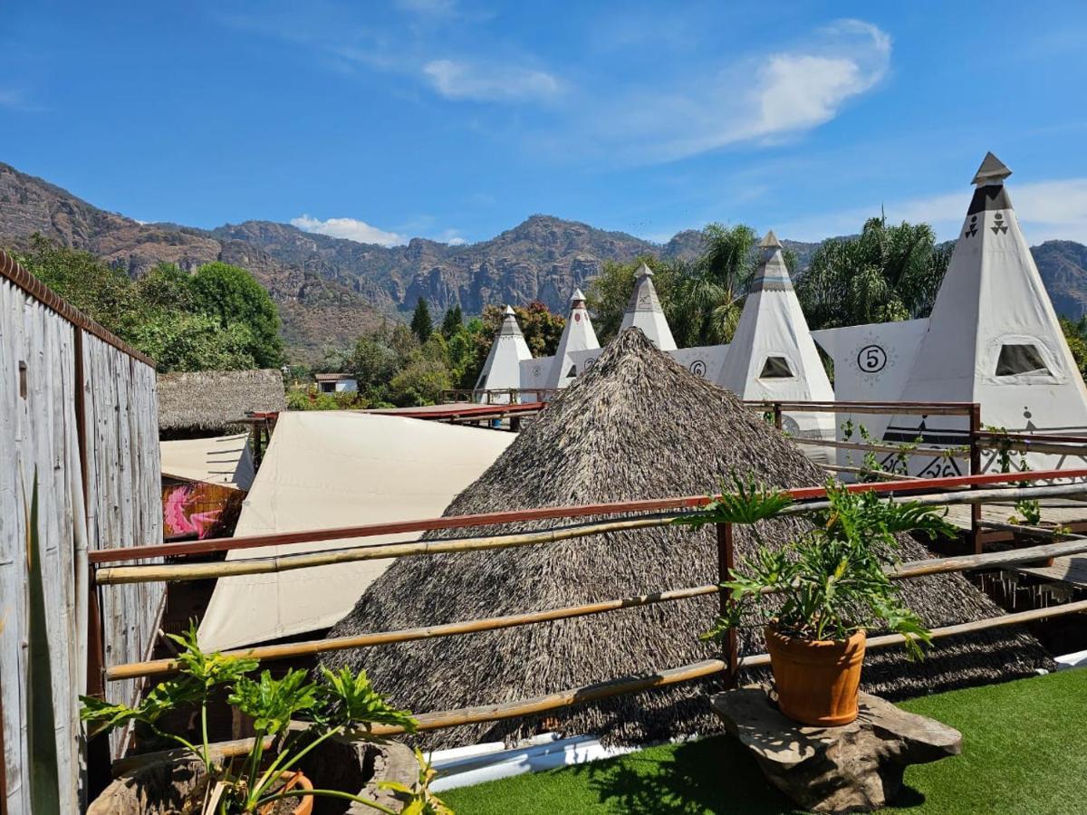 Fungi Tipis Hotel Tepoztlan Exterior photo